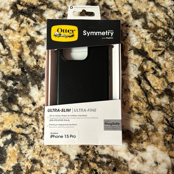 iPhone 15 pro otterbox - Picture 1 of 4